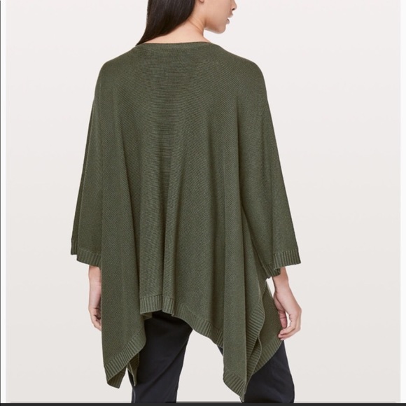Lululemon Divinity poncho - Picture 2 of 7